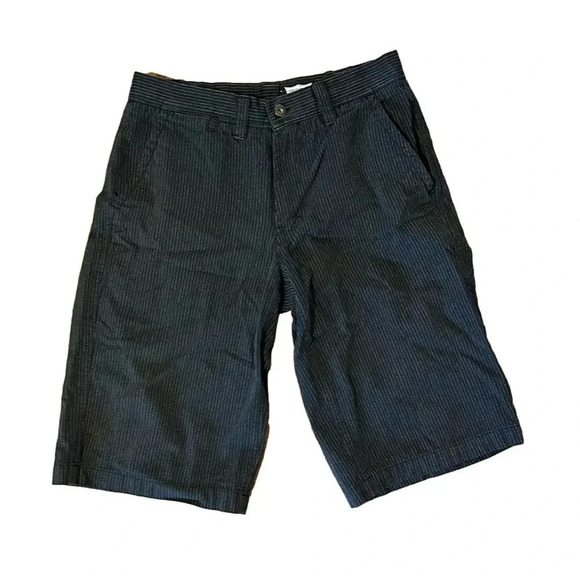 FreeWorld Black Pin Stripe Men’s Shorts Size 28 - Picture 1 of 4